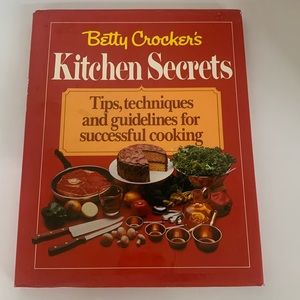 Used in great condition 1983 First Edition Betty Crocker’s kitchen Secrets